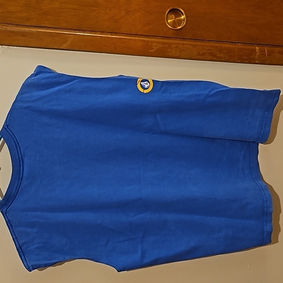 **Clearance** Volcom muscle tank tee ❤️ 3 for $15 - Picture 8 of 8